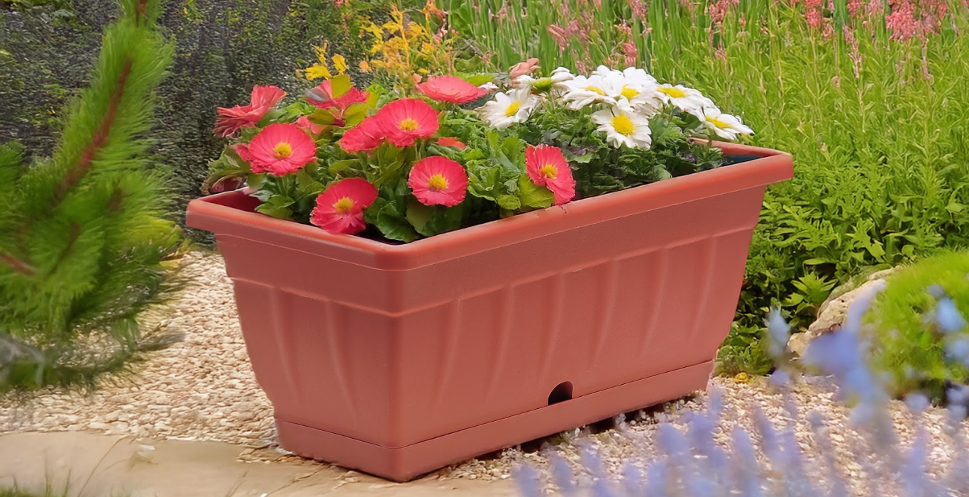 Household Gardening Items: Why Choose Plastic